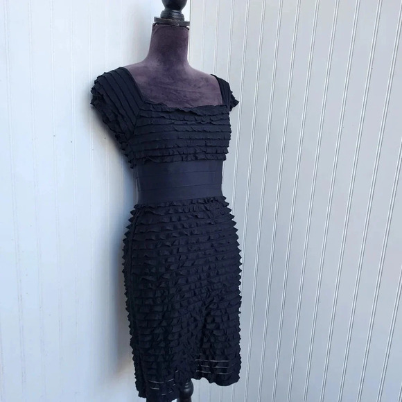 NWT $118 MAX STUDIOS Black Tiered Ruffle Rayon Fit Sheath Bodycon Tight Dress M - Picture 2 of 13